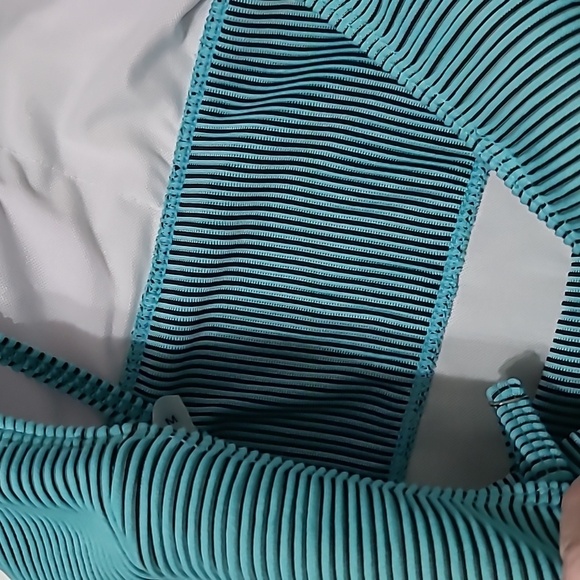 Unknown Brand women's Blue Ribbed Swimsuit Size Medium - Picture 8 of 9